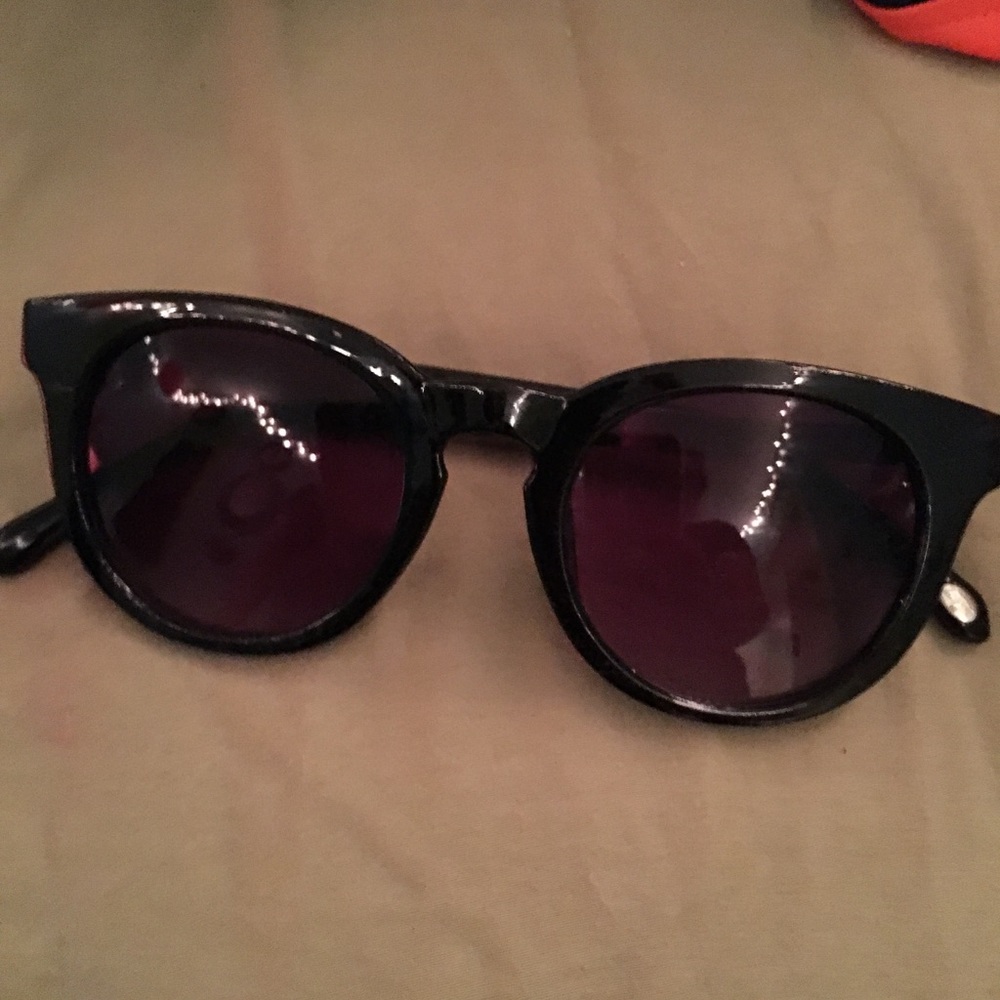 Shades😎